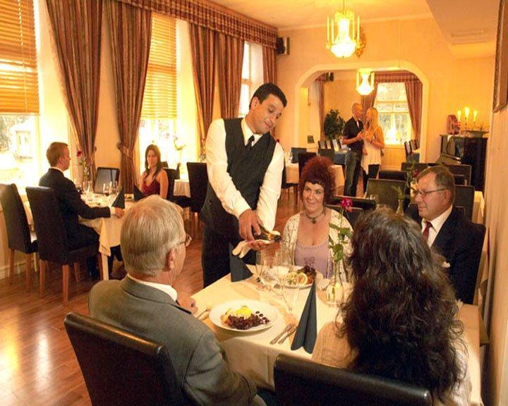 Bjoerkuddens Hotell & Restaurang Sandöverken Étterem fotó